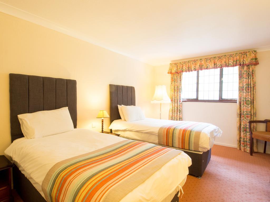 The Devil'S Punchbowl Hotel Hindhead Esterno foto